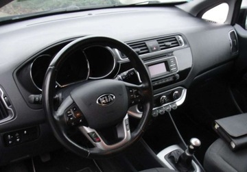 Kia Rio III Sedan Facelifting 1.2 DOHC CVVT 84KM 2016 Kia Rio 1,2 benzyna 100 tys.km. 1.2 Benzyna 84KM, zdjęcie 8