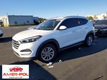 Hyundai Tucson III 2016 Hyundai Tucson 2016 HYUNDAI TUCSON SE 2.0 Benzyna 142KM