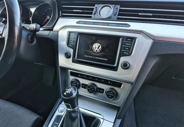 Volkswagen Passat B8 Variant 1.4 TSI ACT 150KM 2015 Volkswagen Passat Variant BENZYNA nawigacja NAWIGACJA 2x PDC super ok, zdjęcie 36