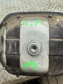 KLIKA LEVÝ PŘEDNÍ MITSUBISHI PAJERO 4 IV 07R- MR556247
