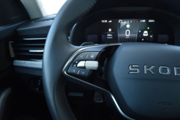 Skoda Kamiq Crossover Facelifting 1.0 TSI 115KM 2025 Skoda Kamiq SalonPL Selection DSG LEDKESSYTEMPOMATPakiet Winter Premium FV, zdjęcie 13
