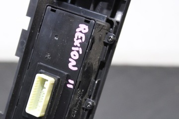 PŘEPÍNAČ KONZOLA PANEL SSANGYONG REXTON 2 II G4