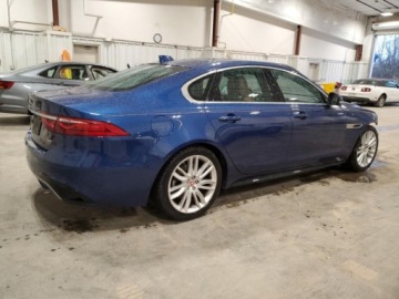 Jaguar XF II 2021 Jaguar XF 2021, 2.0L, 4x4, R-DYNAMIC SE, od ubezpieczalni 2.0 Benzyna 296KM, zdjęcie 3