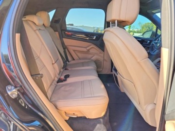 Porsche Cayenne III SUV 3.0 340KM 2020 Porsche Cayenne 2020 PORSCHE CAYENNE, 3L, od ubezpieczalni 3.0 Benzyna, zdjęcie 9