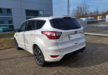 Ford Kuga II SUV Facelifting 2.0 TDCi 180KM 2017 Ford Kuga 2.0 TDCI 180 KM 4x4 automat ST-Line pakiety 2.0 Diesel 180KM, zdjęcie 3