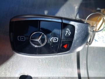 Mercedes Klasa E W213 2019 Mercedes-Benz Klasa E 2019 Mercedes-Benz E-Class E 300 RWD Sedan 2.0 241KM, zdjęcie 11