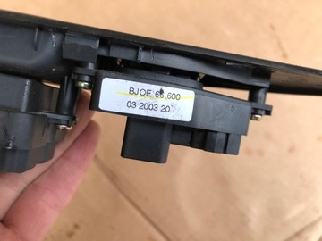 LEVÝ PANEL SKEL PŘEPÍNAČ MAZDA 3 BK 02-07 03123000