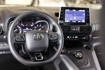 Toyota 2023 Toyota Proace City Verso City Verso Long 1.5 D-4D Family Aut. 1.5 Diesel, zdjęcie 19