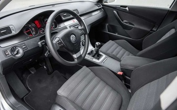 Volkswagen Passat B6 Variant 2.0 TDI PD-DPF 140KM 2007 Volkswagen Passat 2.0TDI 140KM SportLIne Alu 18 Climatron Pdc Po Serwisie, zdjęcie 14