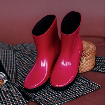 КРАСНЫЕ КОРОТКИЕ ЖЕНСКИЕ РЕЗЕЛЬНЫЕ БОТИНКИ NORDMAN HIT 36