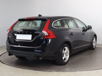Volvo V60 I Kombi 2.0 T5 240KM 2011 Volvo V60 T5 2.0, Salon Polska, Automat, Skóra, zdjęcie 4