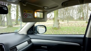 Mitsubishi Outlander III SUV Facelifting 2015 2.0 MIVEC 150KM 2016 outlander.. Kamera.. Ledy .. Nawigacja.. 2 x Koła .. 2 x PDC .. Klimatronik, zdjęcie 4