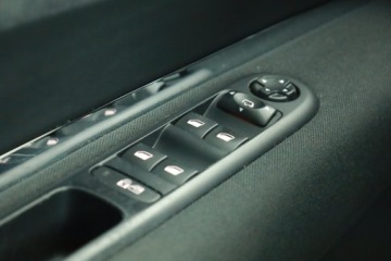 Peugeot 5008 I Minivan Facelifting 2.0 HDi 150KM 2014 Peugeot 5008 2.0 HDI, Salon Polska, Navi, Xenon, zdjęcie 14