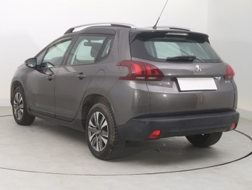 Peugeot 2008 I SUV Facelifting 1.2 PureTech 82KM 2017 Peugeot 2008 1.2 PureTech, Salon Polska, zdjęcie 3