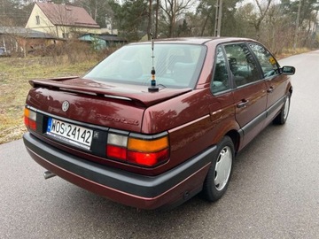 Volkswagen Passat B3 Sedan 2.0 115KM 1990 Volkswagen Passat Volkswagen Passat B3 Automat Sedan Welur Bordo Super Sta, zdjęcie 7