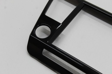 SKODA SUPERB III НАВИГАЦИОННАЯ РАМКА