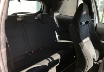 Toyota Yaris III Hatchback GRMN 1.8 Dual VVT-i 212KM 2017 Toyota Yaris Yaris 1.8 212KM Limitowana wersja GRMN 018400 FV23 ASO PL, zdjęcie 22