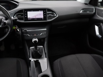 Peugeot 308 II SW Facelifting 1.5 BlueHDI 130KM 2020 Peugeot 308 1.5 BlueHDi, Salon Polska, Navi, zdjęcie 7
