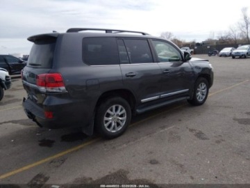 Toyota Land Cruiser VII 2017 Toyota Land Cruiser V8 2017 5.7 Benzyna 381KM, zdjęcie 5