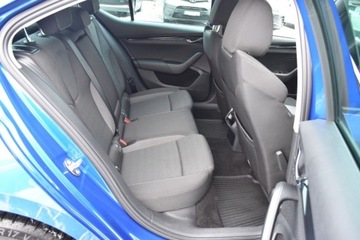 Skoda Octavia IV Liftback 1.5 TSI EVO 150KM 2021 Skoda Octavia SalonPL 1.5TSI 150KM Ambition Czujniki KESSY Kamera SmartLI, zdjęcie 29