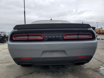 Dodge Challenger III 2022 Dodge Challenger SRT Hellcat 2022 6.2l 6.2 Benzyna 717KM, zdjęcie 2