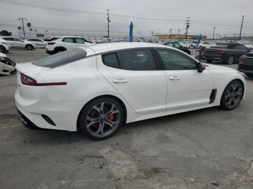 Kia Stinger 2021 Kia Stinger GT 2021 3.3l 3.3 Benzyna 368KM, zdjęcie 3