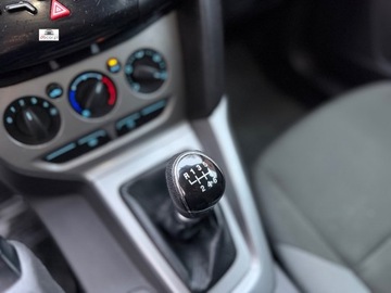 Ford Focus III Kombi 1.6 Duratorq TDCi DPF 115KM 2011 Ford Focus 1.6 TDCI 115KM, klimatyzacja, nowe hamulce, 4x el. szyby, bluet, zdjęcie 25