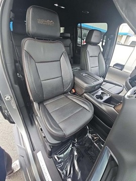 Chevrolet Suburban GMT900 2023 Chevrolet Suburban High Country 3LZ 2023 6.2l 6.2 Benzyna 420KM, zdjęcie 13