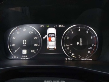 Volvo XC40 2021 Volvo XC 40 T5 R-Design 2021 2.0 Benzyna 248KM, zdjęcie 10