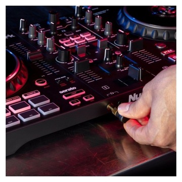 NUMARK MIXTRACK PRO FX — DJ-КОНТРОЛЛЕР