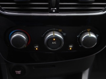 Renault Clio IV Hatchback 5d Facelifting 1.2 Energy TCe 118KM 2018 Renault Clio 1.2 TCe, Navi, Klima, Tempomat, zdjęcie 15