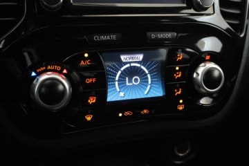 Nissan Juke I SUV Facelifting DIG-T 115KM 2015 Nissan Juke 1.2 DIG-T, Navi, Klima, Klimatronic, zdjęcie 15