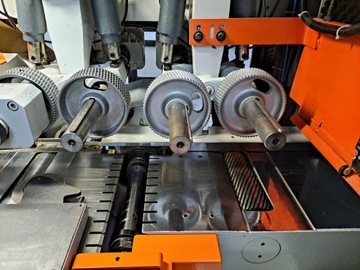 Strugarka czterostronna do mokrego Leadermac Hypermac 823 7+1 22/22