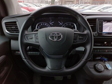 Toyota Proace II Furgon Medium 2.0 D-4D 177KM 2023 Toyota PROACE VERSO 2.0 D4-D Long VIP 2.0 D4D 177K, zdjęcie 19