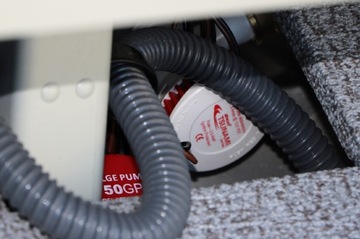 Marine 500 Fish SC DLX и 5,00 x 1,86 м и консольный алюминиевый