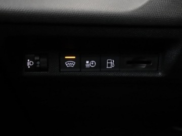 Peugeot 408 Crossover Plug-In 1.6 Plug-In Hybrid 180KM 2024 Peugeot 408 PHEV automat vitual cocpit navi klima, zdjęcie 38