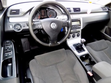 Volkswagen Passat B6 Variant 2.0 TDI-CR DPF 140KM 2009 VOLKSWAGEN PASSAT 2,0 TDI 140 KM, zdjęcie 11