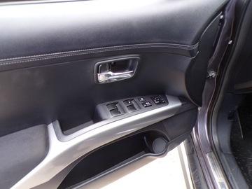 Mitsubishi Outlander II 2.2 MIVEC DID 177KM 2012 MITSUBISHI Outlander 2.268 177 KM ZAMIANA, zdjęcie 13