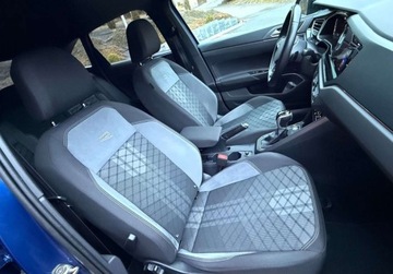 Volkswagen Taigo 1.5 TSI 150KM 2022 Volkswagen Taigo R_LINE 1.5TSi 150ps DSG7Biegow VirtualCocpit FullLed Kame, zdjęcie 25