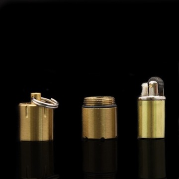 Маленькая и портативная ретро-мини-брелок-зажигалка