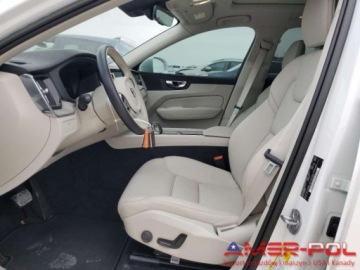 Volvo XC60 II 2023 Volvo XC 60 _PLUS_2.0 L_247 km_2023r_17 948 KM 2.0 Benzyna 247KM, zdjęcie 7