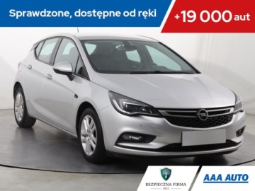 Opel Astra J GTC 1.6 CDTI Ecotec 110KM 2017 Opel Astra 1.6 CDTI, Salon Polska, Serwis ASO