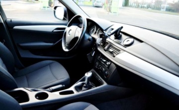 BMW X1 E84 Crossover sDrive18d 143KM 2011 BMW X1 Zadbana 2.0 Diesel 143KM, zdjęcie 9