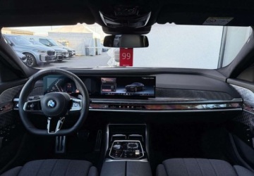 BMW Seria 7 G70 2024 BMW Seria 7 I wlasciciel M Sport Polska Gwarancja Bezwypadkowy FVAT23, zdjęcie 13