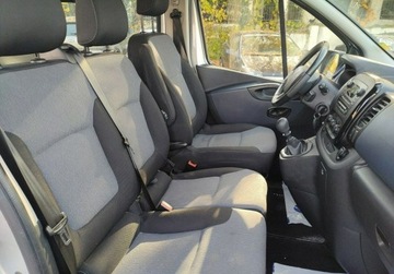 Opel Vivaro B Kombi Extra Long H1 2,9t 1.6 BiTurbo 125KM 2017 Opel Vivaro Tylko 162.000km 9 osob Super stanModel 2018 1.6 Diesel, zdjęcie 15