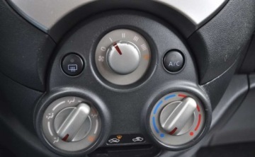 Nissan Micra IV Hatchback 5d 1.2 80KM 2012 Nissan Micra 1.2 Benzyna Klimatyzacja 1.2 Benzyna 80KM, zdjęcie 25