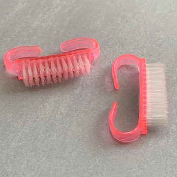 МАЛЕНЬКАЯ ЩЕТКА ДЛЯ ЧИСТКИ НОГТЕЙ С РУЧКОЙ ДЛЯ МАНИКЮРА