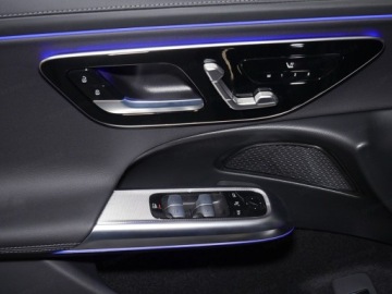 Mercedes Klasa E W214 Sedan 2.0 220d 197KM 2026 E Klasa 220 d 4-Matic AMG 2.0 (197KM) 2026, zdjęcie 12