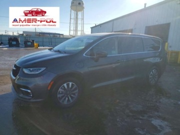 Chrysler Pacifica II 2022 Chrysler Pacifica Hybrid Touring L, 2022r., 3.6L 3.6 Hybryda Plug-in 260KM