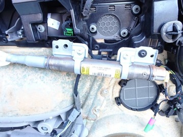 BOK PRAVÝ ULOŽENÍ BOČNÍ VOLVO C70 II